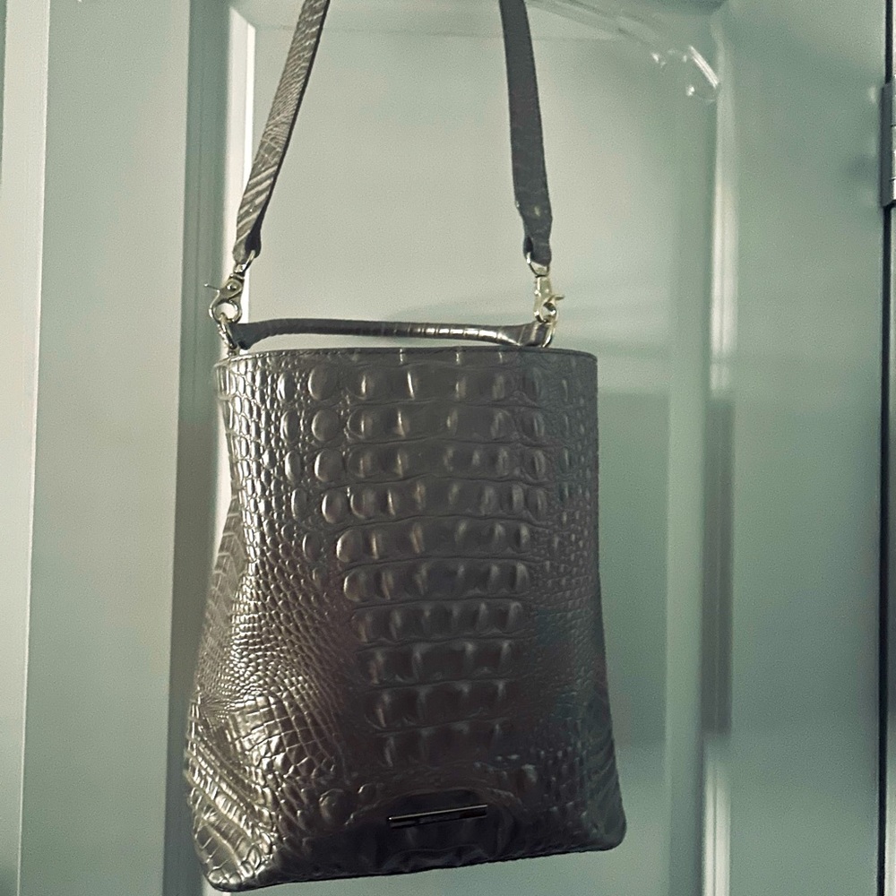 Brahmin Bucket Purse. Excellent condition.
